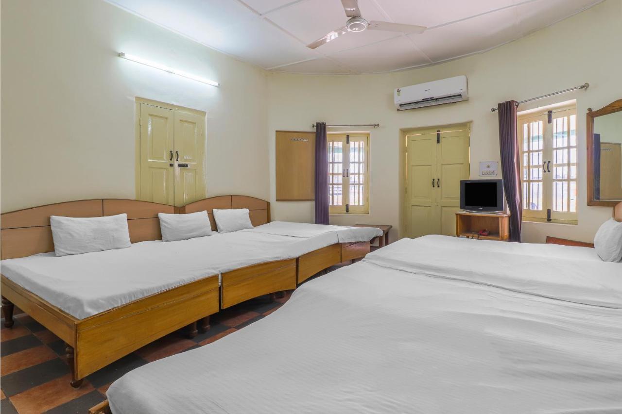 Hotel Heritage Dehradun Buitenkant foto